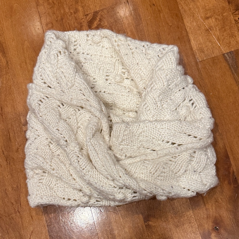 Cozy Cable Knit Scarf - Cream